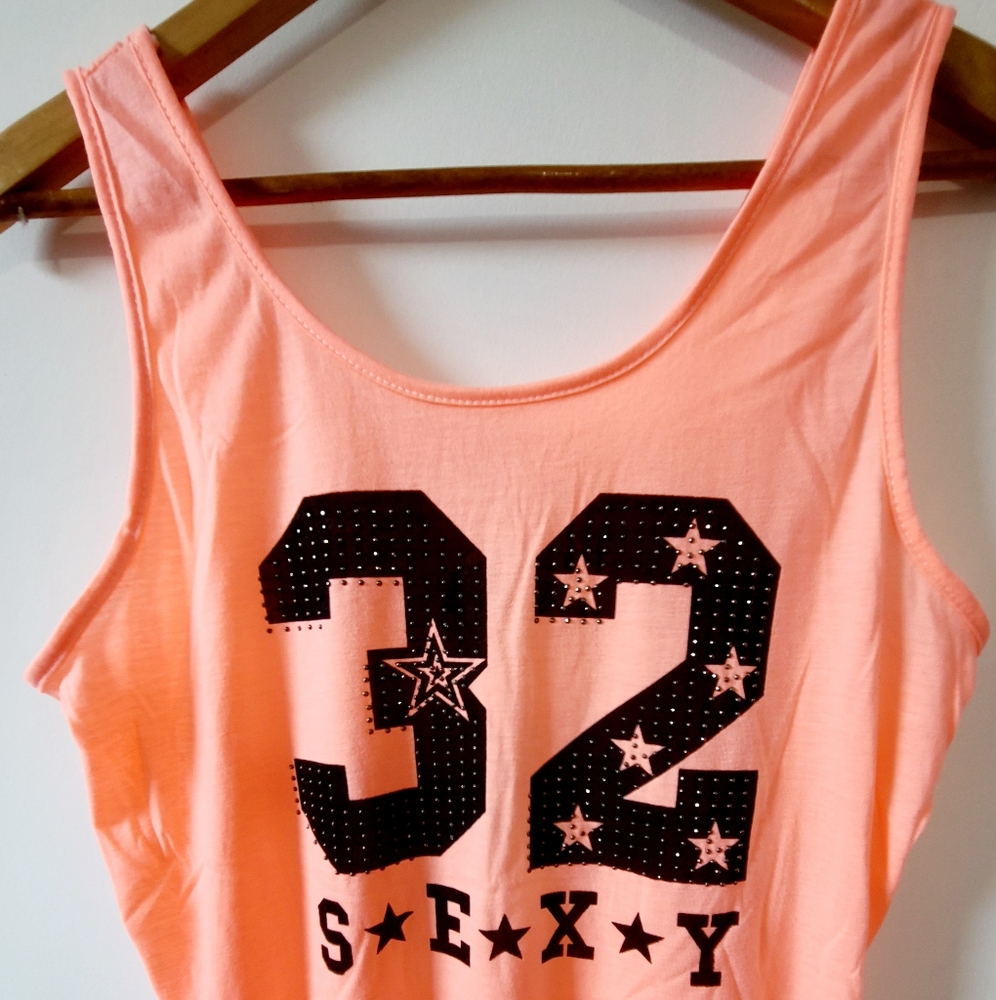 True Rock, "32 Sexy" logo sleeveless tank top. XXL - Picture 2 of 8